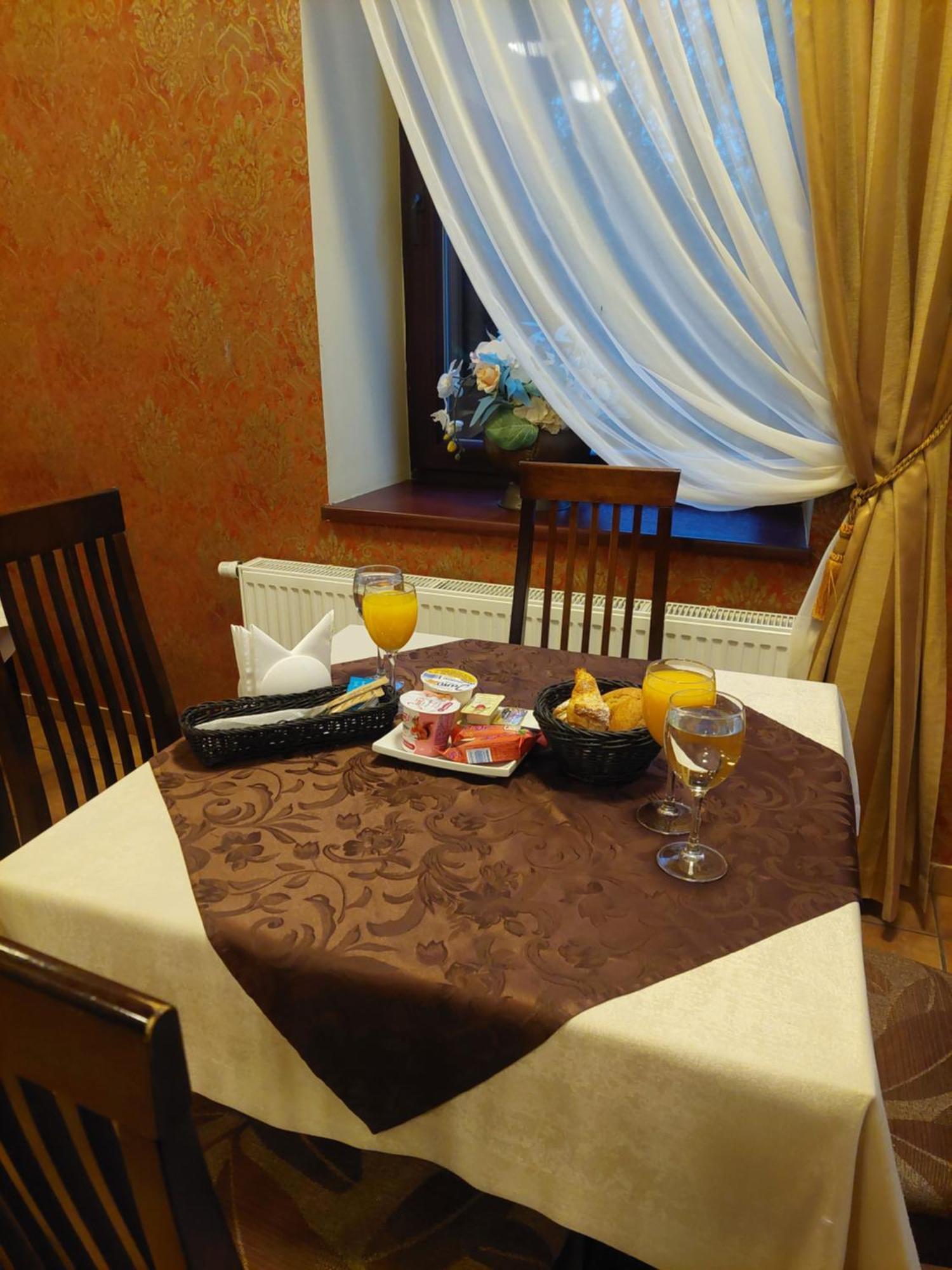 Grafo Zubovo Hotel & Spa Bubiai ภายนอก รูปภาพ