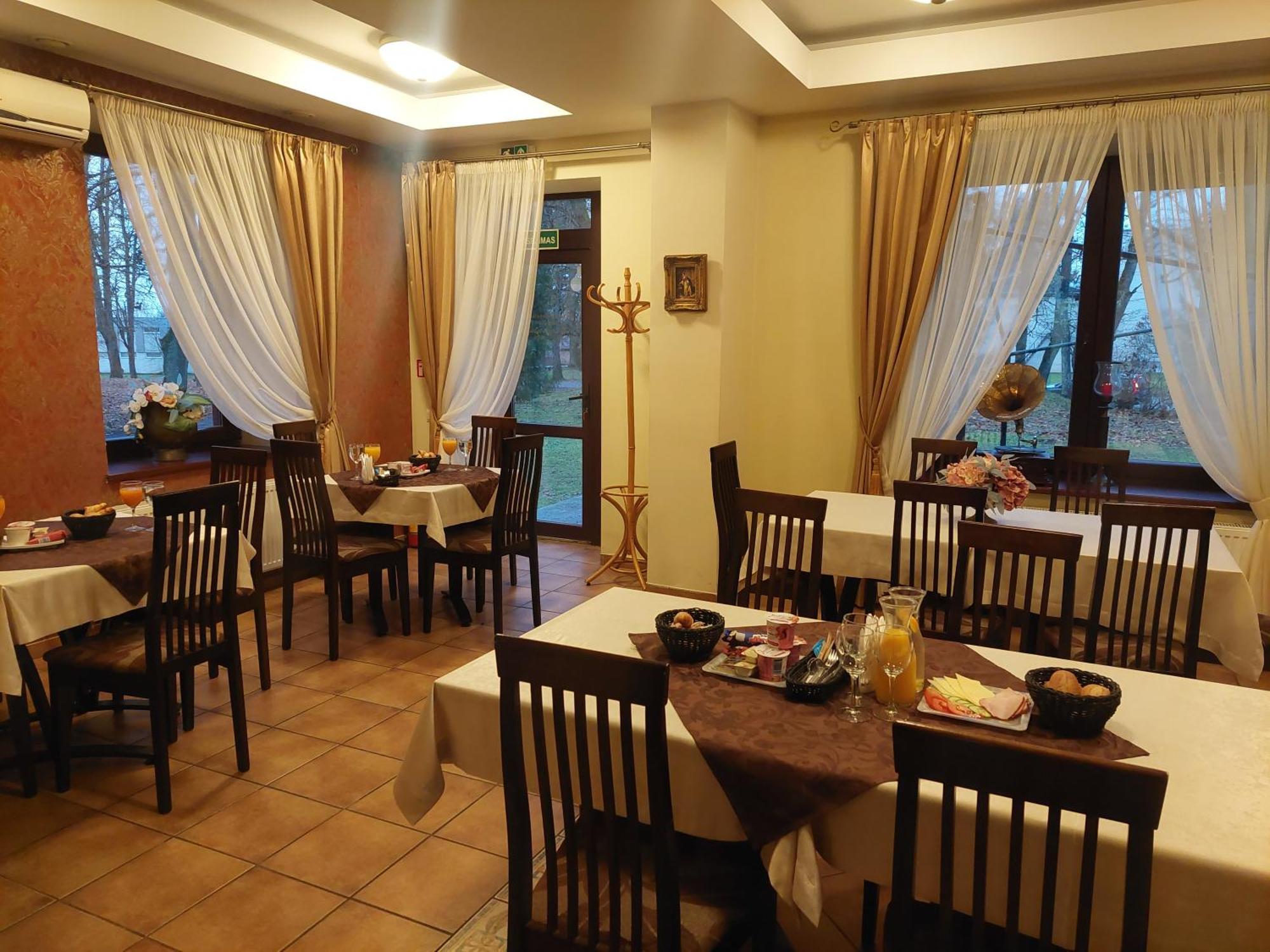 Grafo Zubovo Hotel & Spa Bubiai ภายนอก รูปภาพ